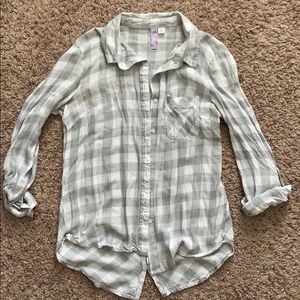 White & Grey Plaid Light Flannel